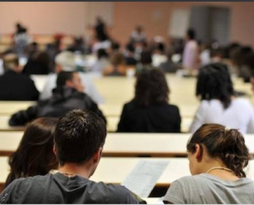 خمس مواقع الفائدة